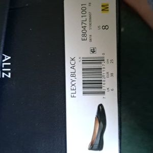 Naturalizer flexy flats